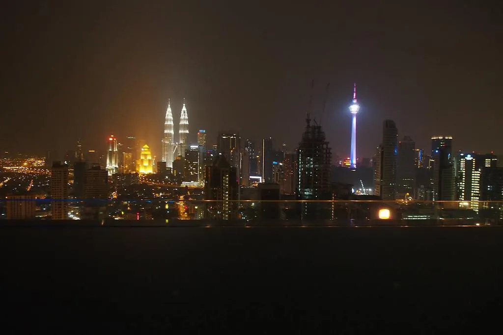 Regalia Suites,Kuala Lumpur, Infinity Pool